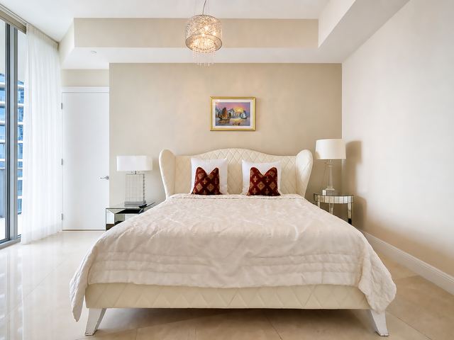 Residence 4007 property photo 26